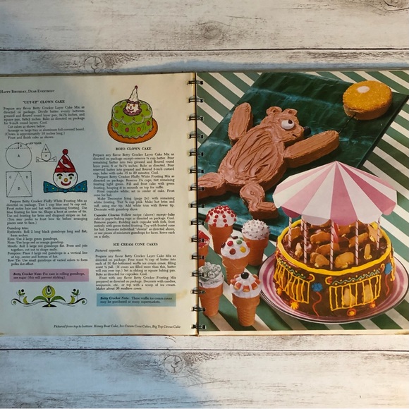 Vintage Mid Century 1966 1st Edition Betty Crocker Cake & Frosting Mix Cookbook - Picture 7 of 10